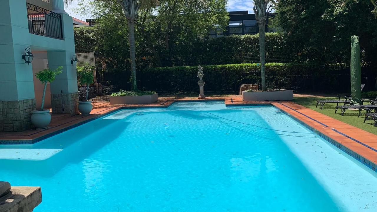 Valdior Guest House Umhlanga Rocks Buitenkant foto